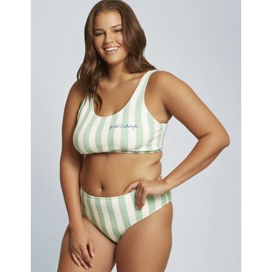 best swimsuit for wider hips