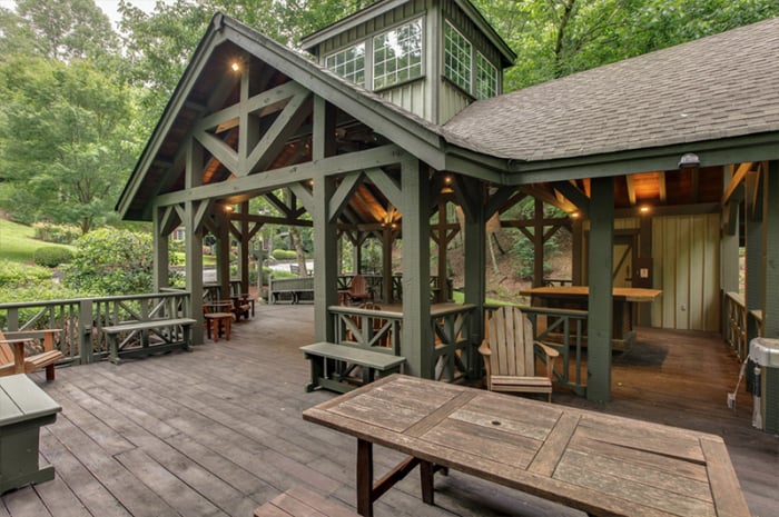 Miranda Lambert Buys Tennessee Compound