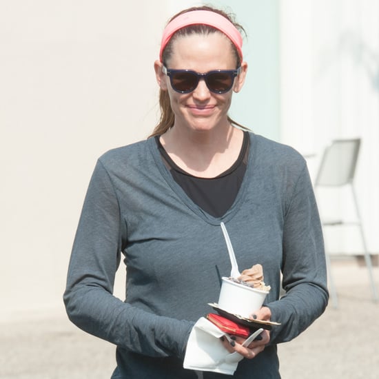 Jennifer Garner Getting Fro-Yo in LA August 2016