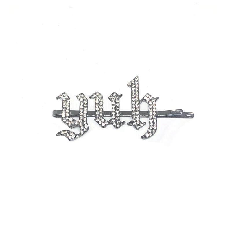 For the Glam One: Ariana Grande Sweetener Yuh Prive Rhinestone Hair Pin