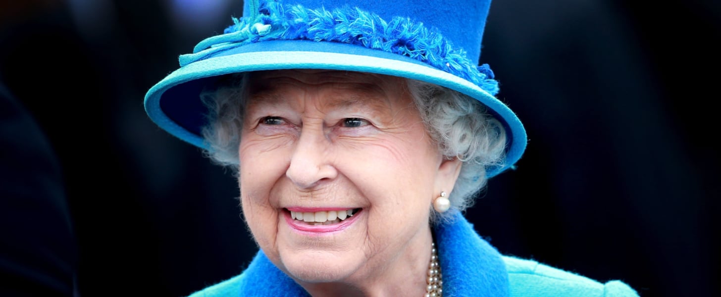 Queen Elizabeth II Carries Cash on Sundays | POPSUGAR Celebrity