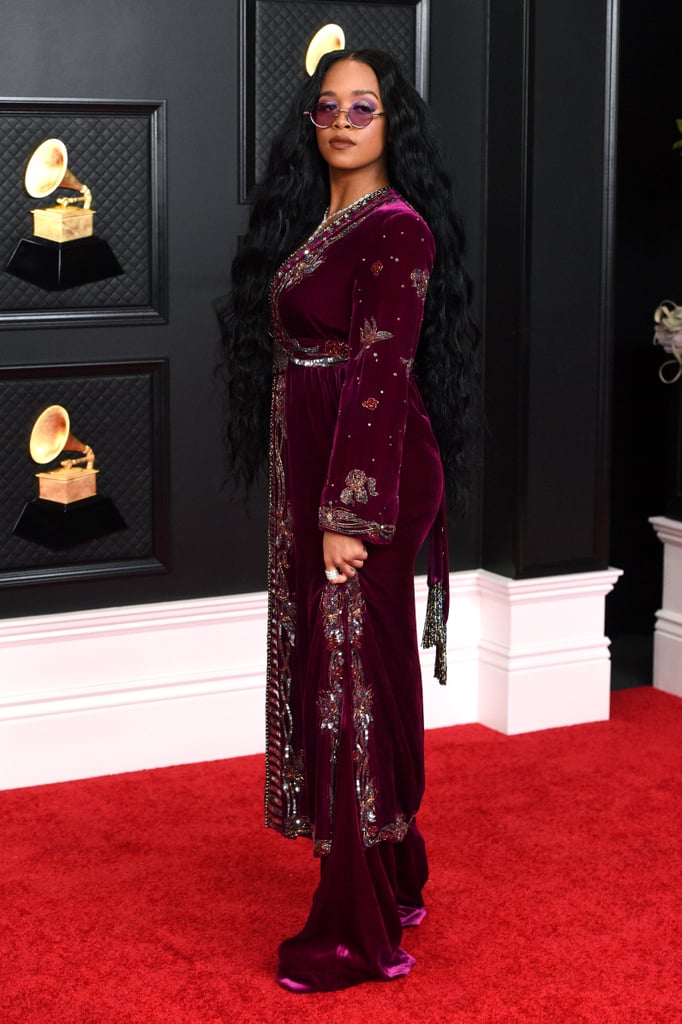 H.E.R.'s Purple Velvet Dundas Outfit | 2021 Grammy Awards | POPSUGAR ...