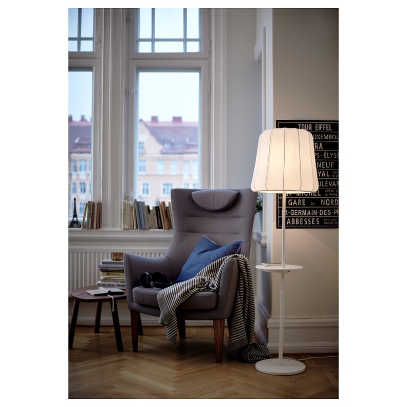Floor Lamp With Wireless Charging