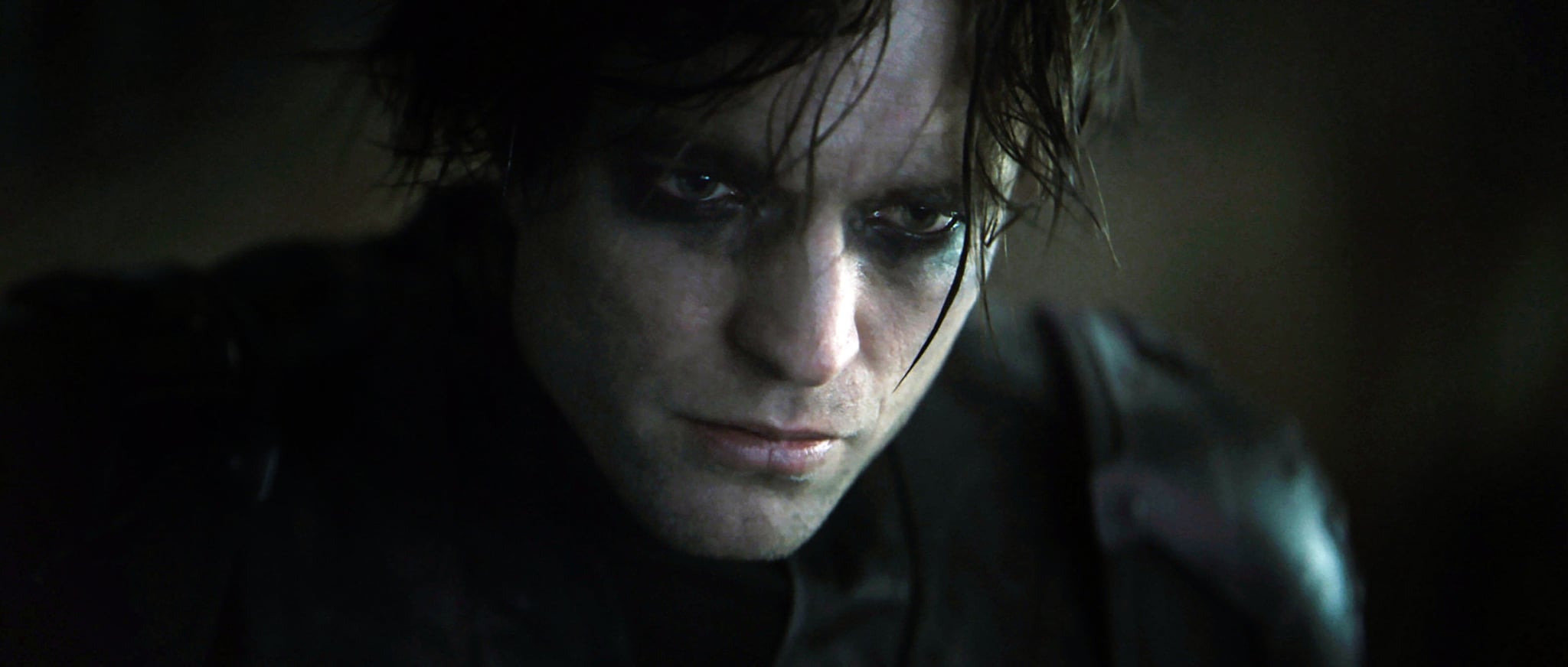 THE BATMAN, Robert Pattinson como Bruce Wayne / Batman, 2021. Warner Bros. / Cortesia Everett Collection