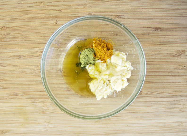 Antiaging  Matcha, Banana, and Turmeric Mask