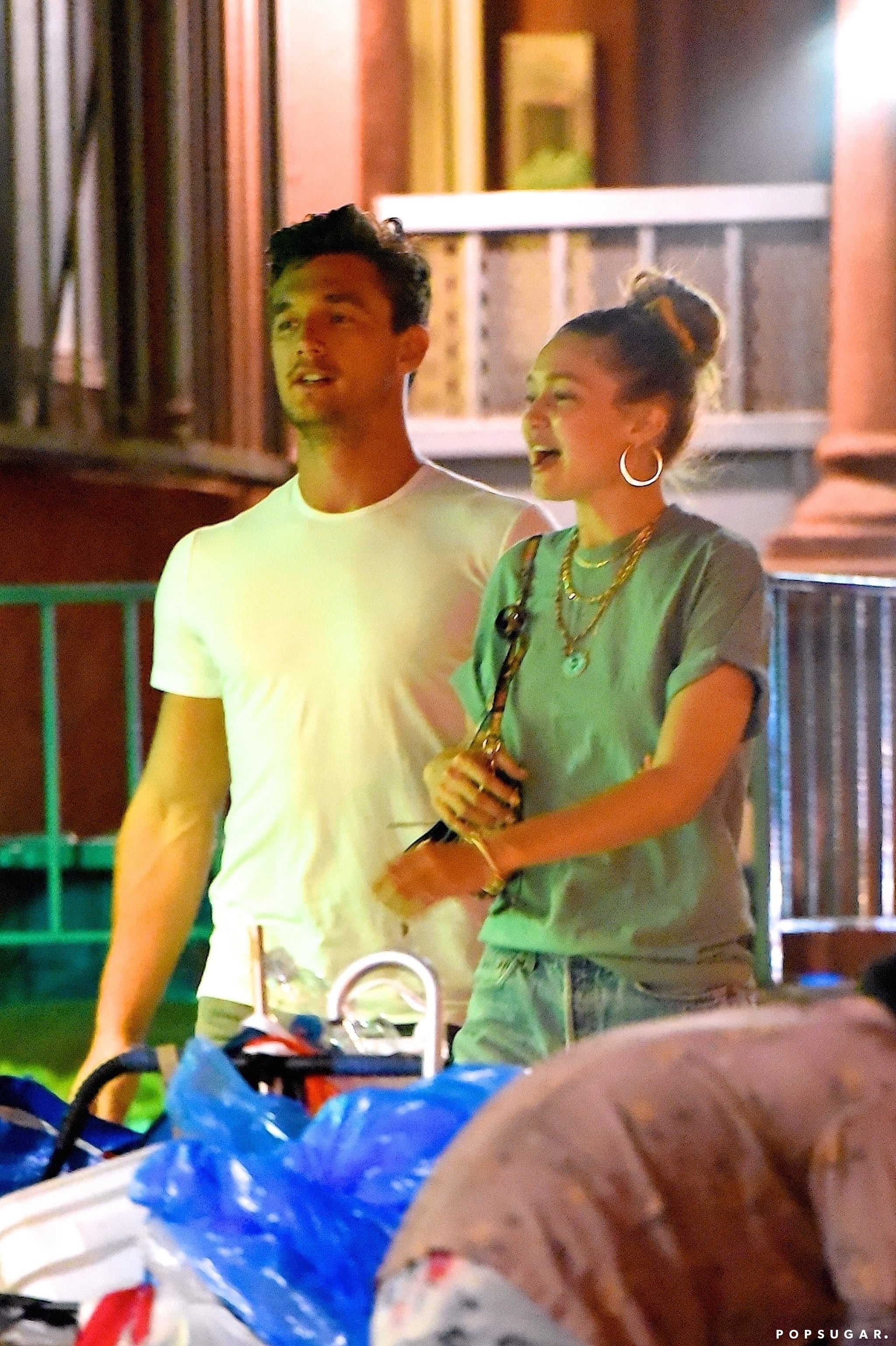 Tyler Cameron And Gigi Hadids Romance Heats Up Gigi Hadid