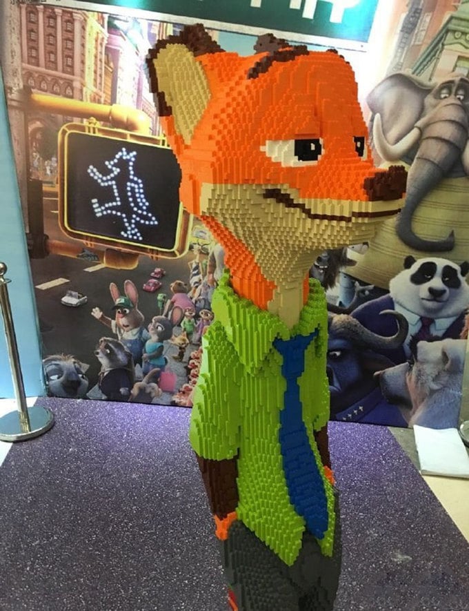 Child Destroys Zootopia Lego Statue