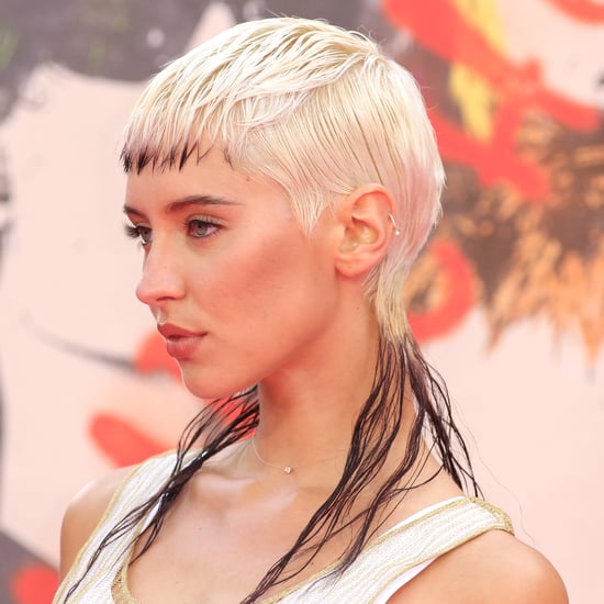 Iris Law's Blond Mullet With Black Extensions at Premiere