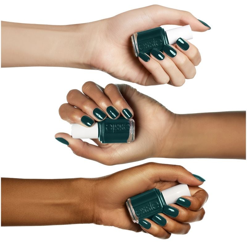 Best Dark-Green Nail Polish For Fall