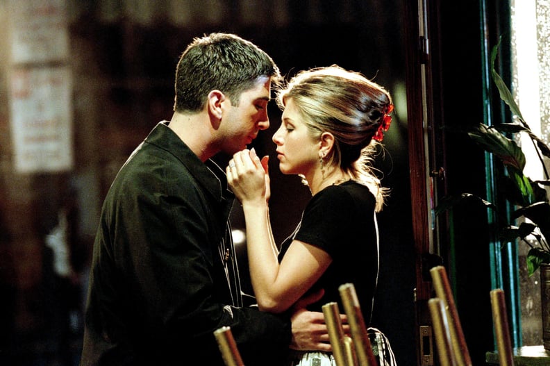 FRIENDS, from left: David Schwimmer, Jennifer Aniston, 'The One Where Ross Finds Out', (Season 2, ep. 207, aired Nov. 9, 1995), 1994-2004. photo: Robert Isenberg / Warner Bros. / Courtesy: Everett Collection