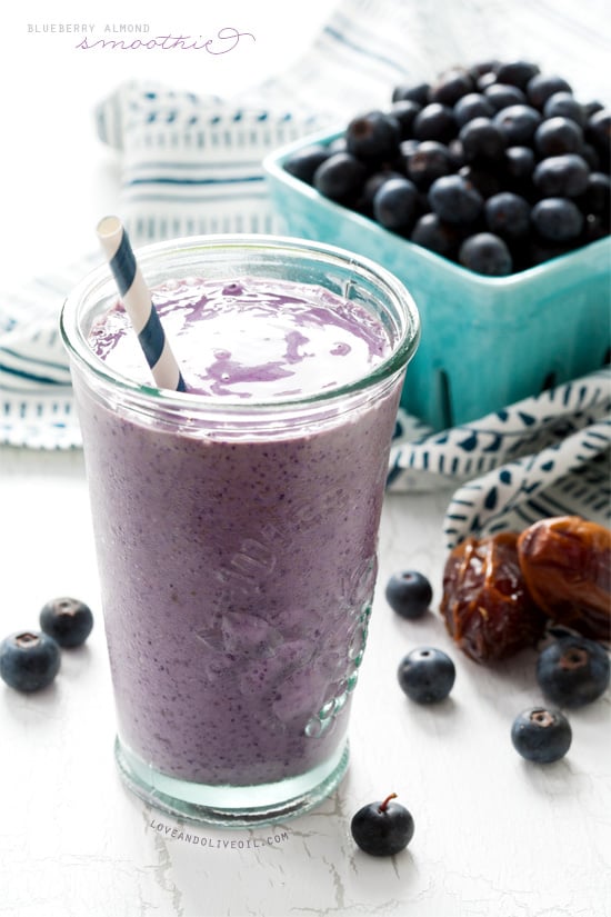 Blueberry-Almond Butter Smoothie