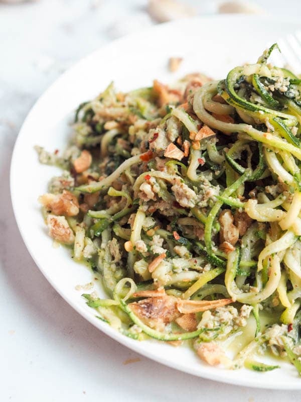 Whole30 Pesto Chicken Pasta With Zucchini Noodles