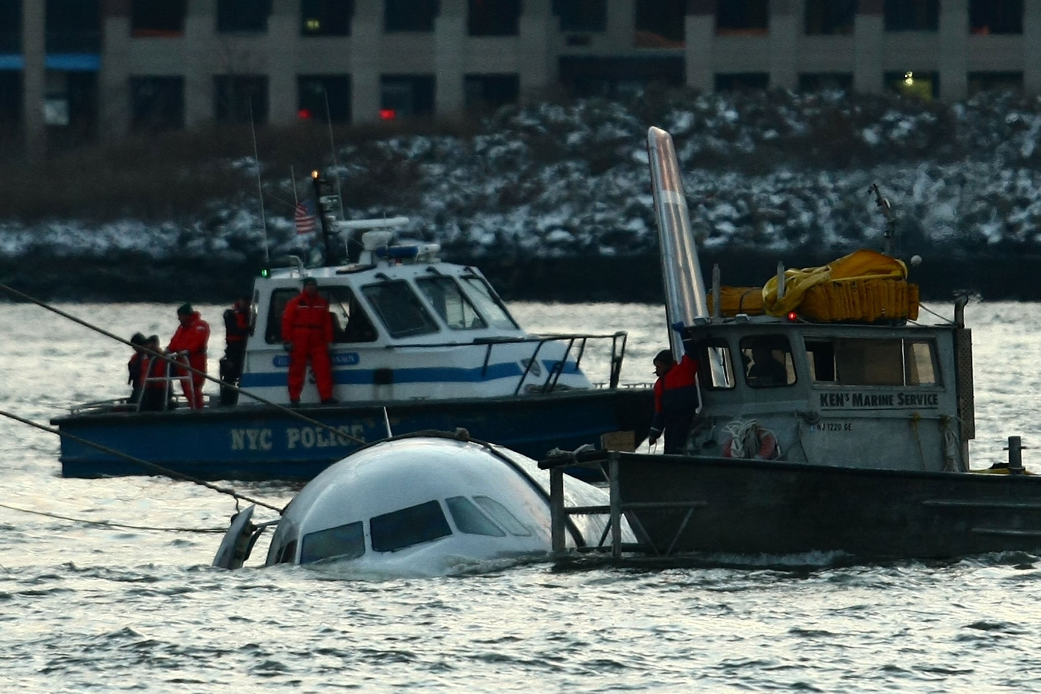 Photos of US Airways Plane Crash Into Hudson River POPSUGAR Love & Sex