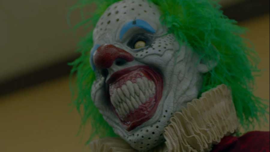 Toothy clown