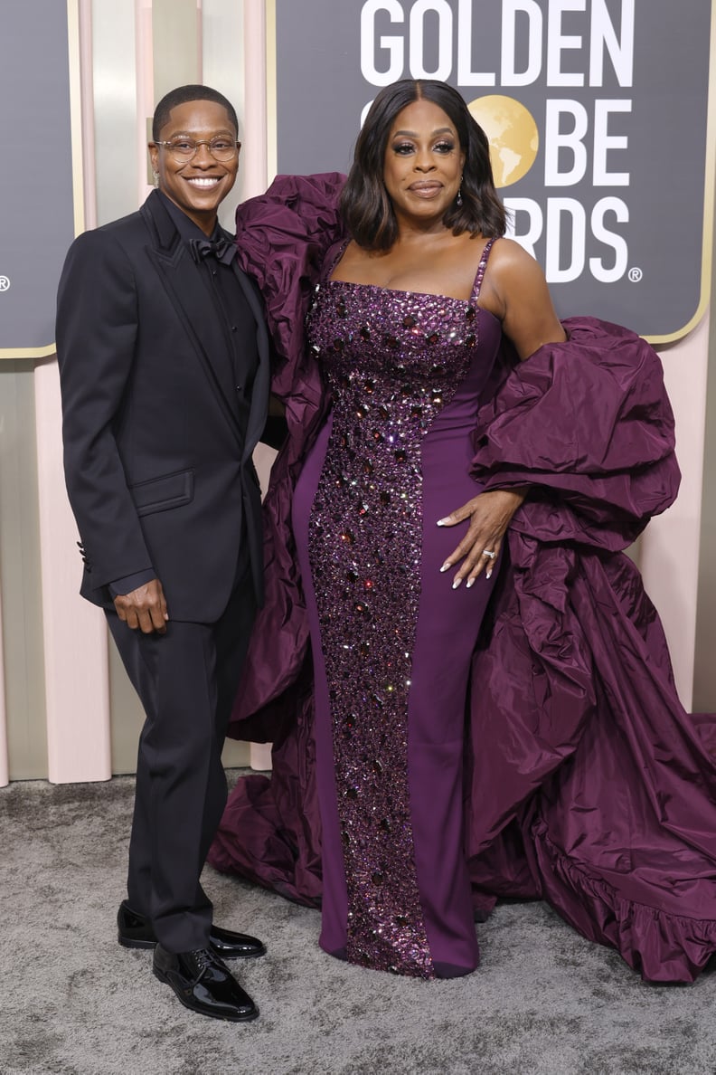 Niecy Nash and Jessica Betts at the 2023 Golden Globes