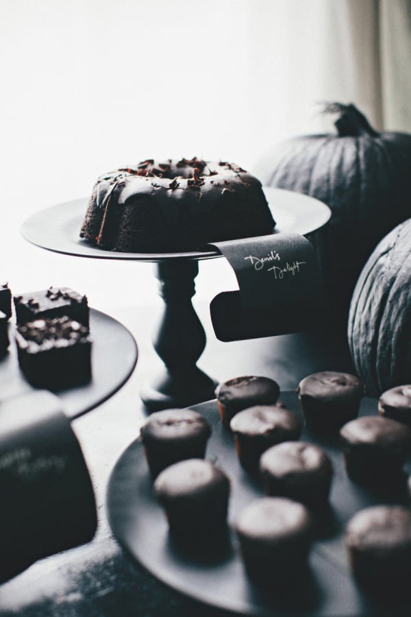 How to Throw a Halloween Dinner Party