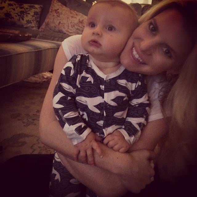 Jessica Simpson got her snuggle on with baby Ace.
Source: Instagram user jessicasimpson