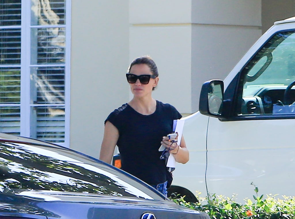Jennifer Garner Out in LA After Taking Ben Affleck to Rehab