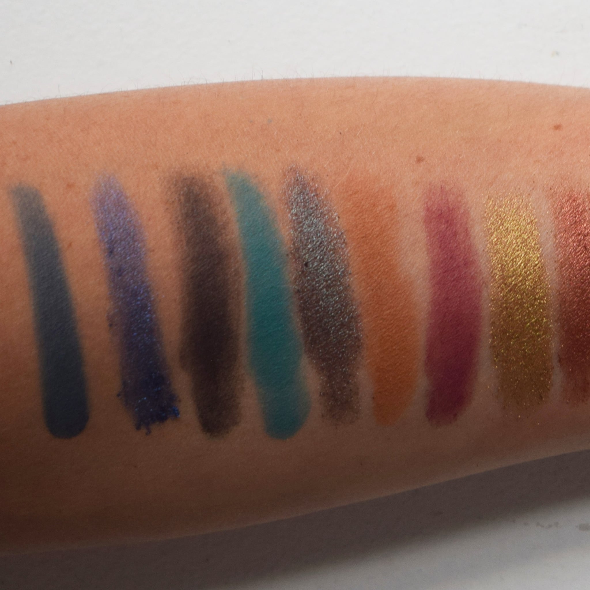 moschino teddy bear eyeshadow palette