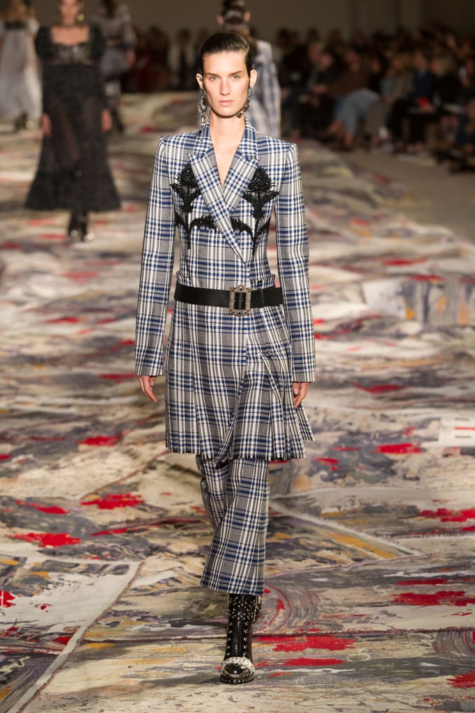 We'd love to see her try a classic silhouette she already loves, but with some intricate embroidery. It's a print-on-print situation we think Kate can definitely handle.
Alexander McQueen Spring 2017.