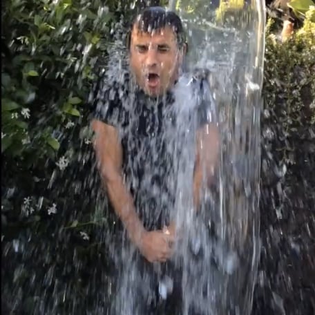 Justin Theroux's Ice Bucket Challenge Video