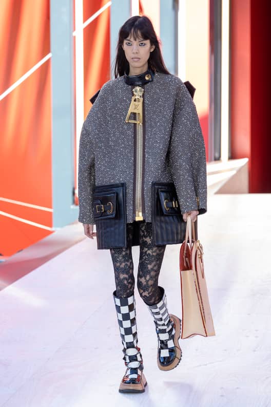 Emma Chamberlain Models LOUIS VUITTON Fall Winter 2021 Shoes