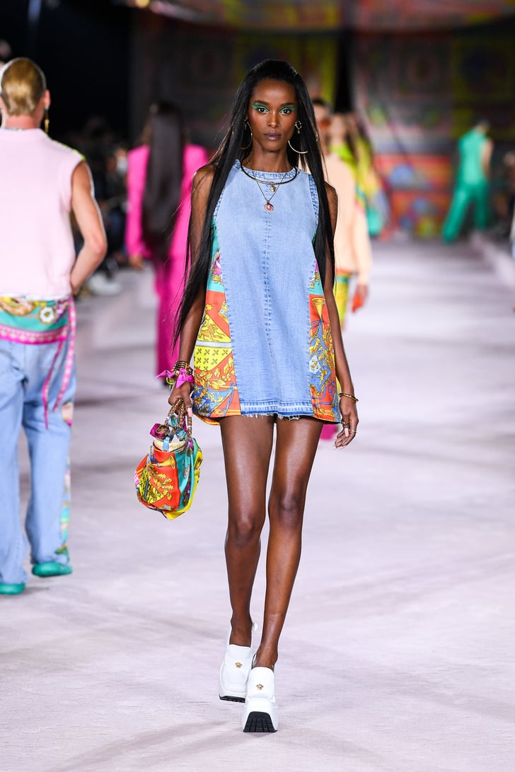 Versace Spring 2022 | The Biggest Fashion Trends For Spring 2022 ...