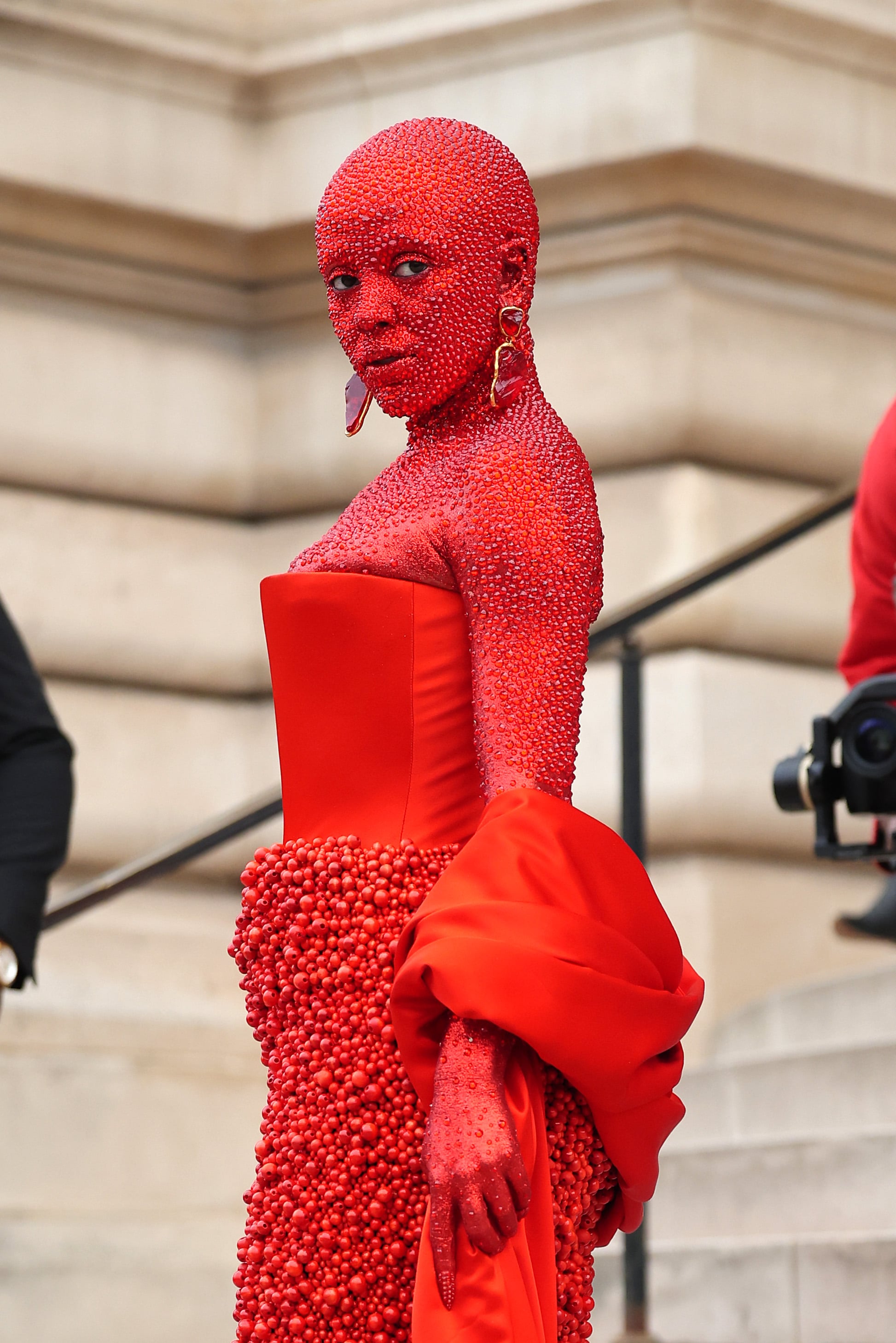 PARIS, FRANCE - JANUARY 23: Doja Cat attends the Schiaparelli Haute Couture Spring Summer 2023 show as part of Paris Fashion Week  on January 23, 2023 in Paris, France. (Photo by Jacopo Raule/Getty Images)