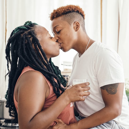 What Is a Slow Burn Relationship? A Therapist Explains
