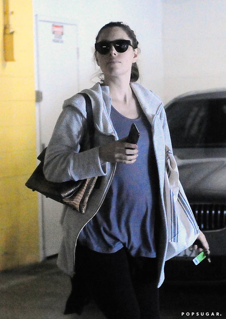 Pregnant Jessica Biel Leaving Office in LA 2015