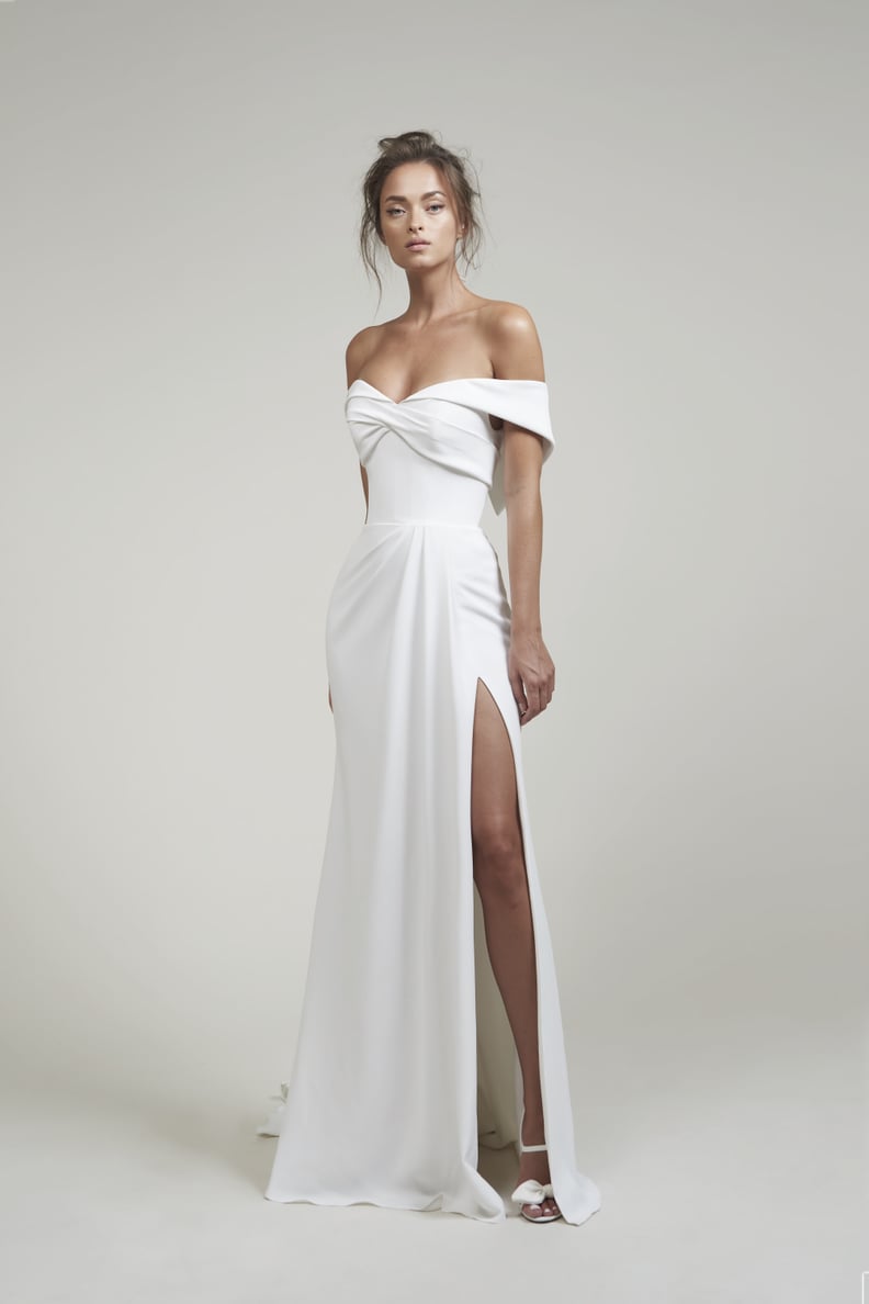 Bridal Trend 2020: Sophisticated, Off-the-Shoulder Dress