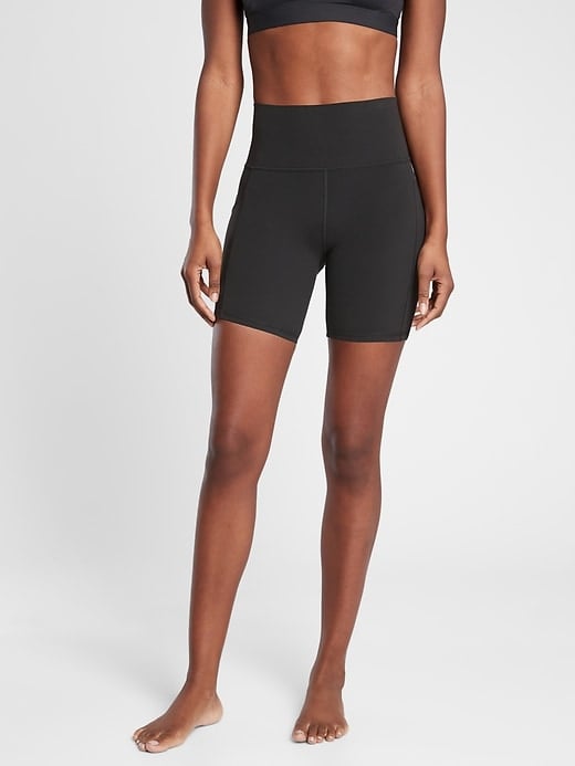 Athleta Salutation Stash Pocket II 7" Short