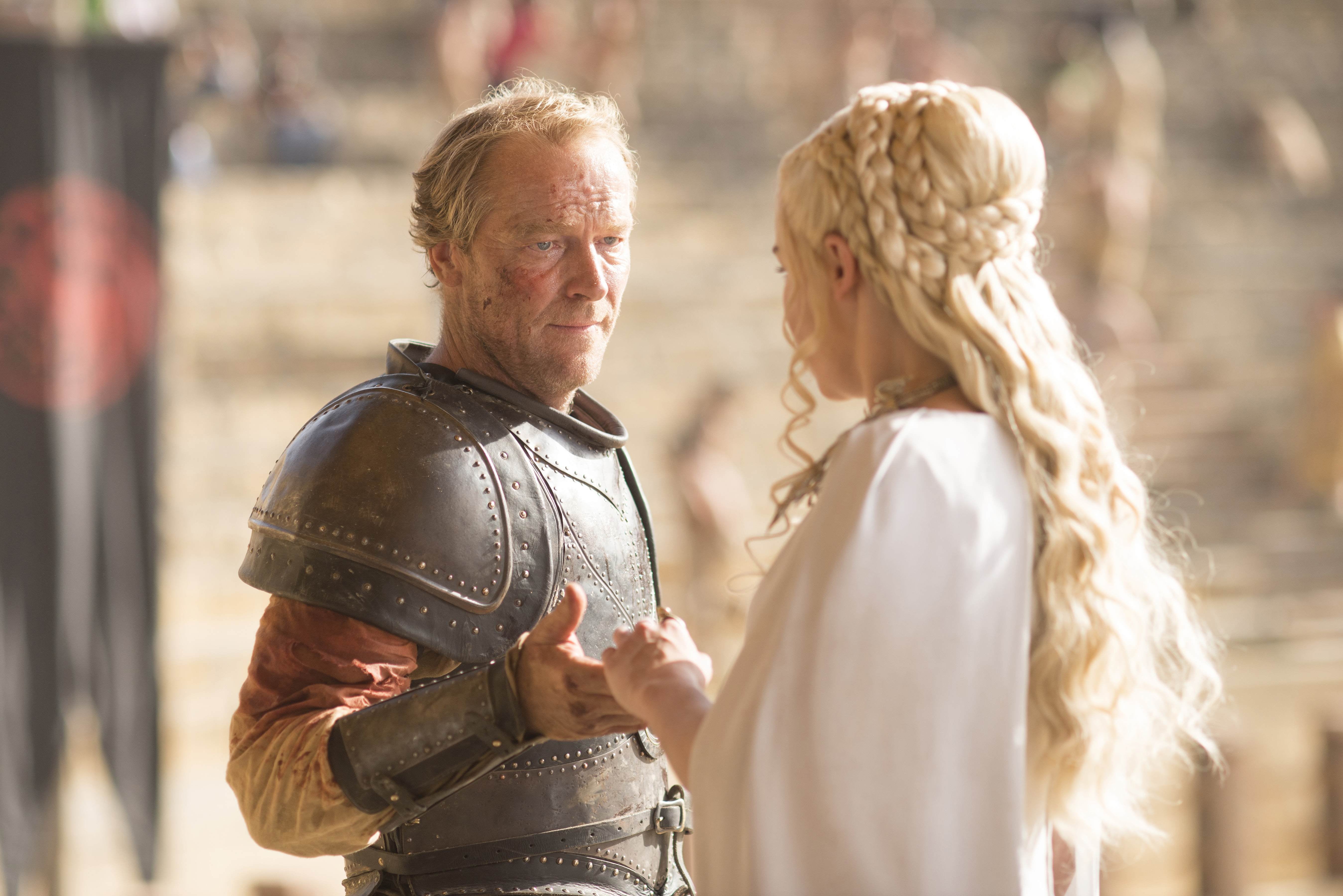 how many hours game of thrones 1 8
