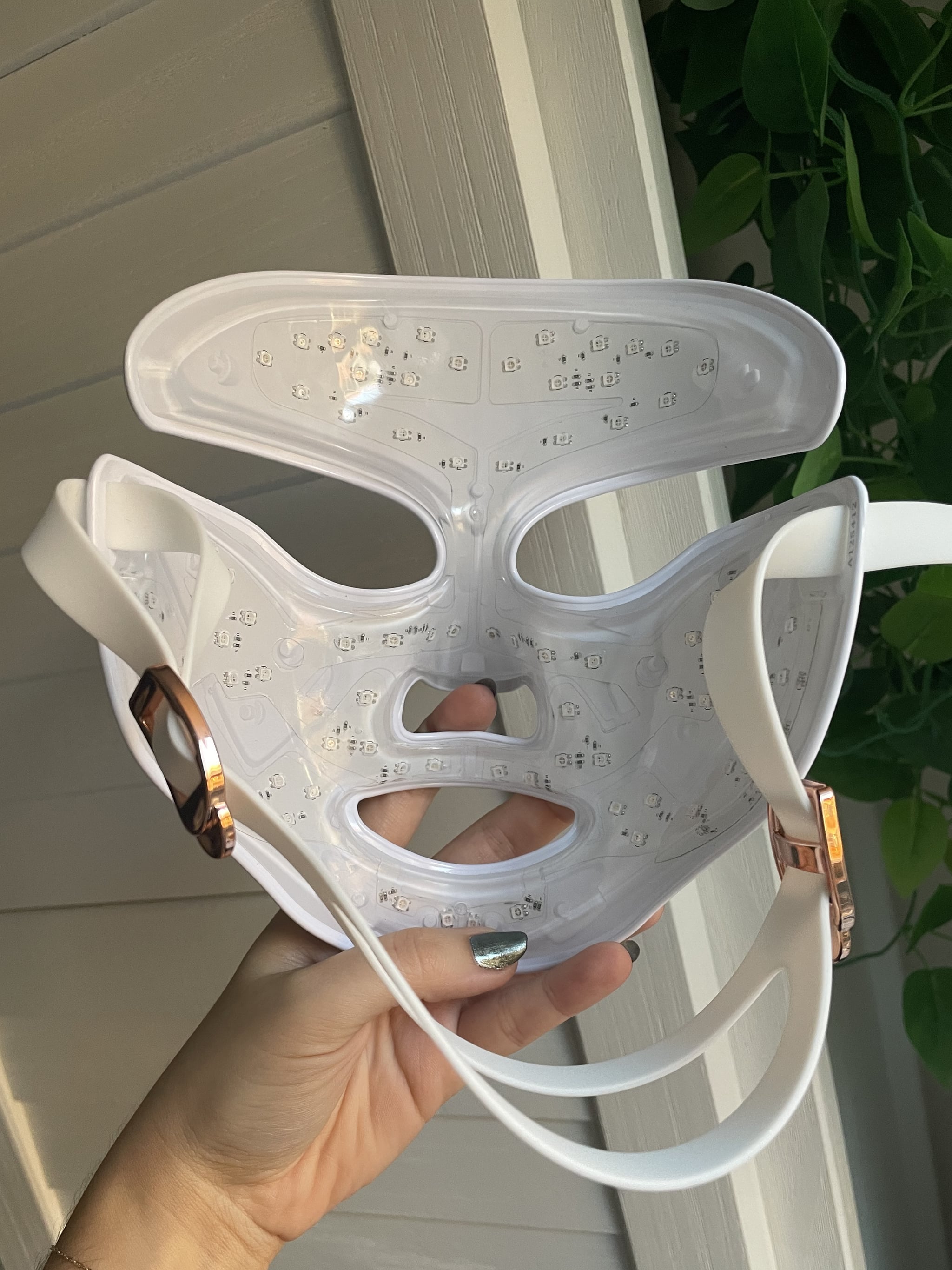 Dr. Dennis Gross Skincare DRx FaceWare Pro Review LED mask beauty tool review