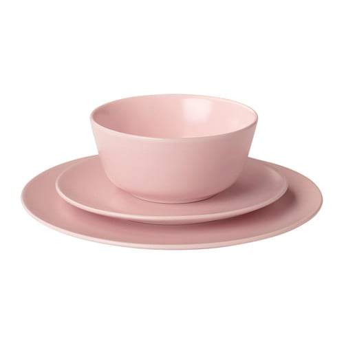 18-piece dinnerware set