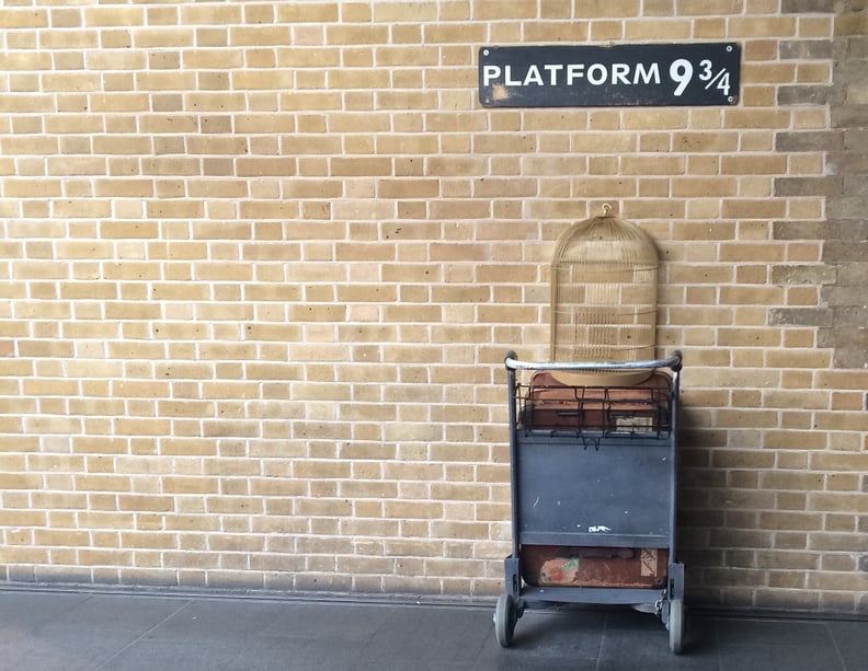 Free Zoom Backgrounds: Harry Potter Platform 9 3/4