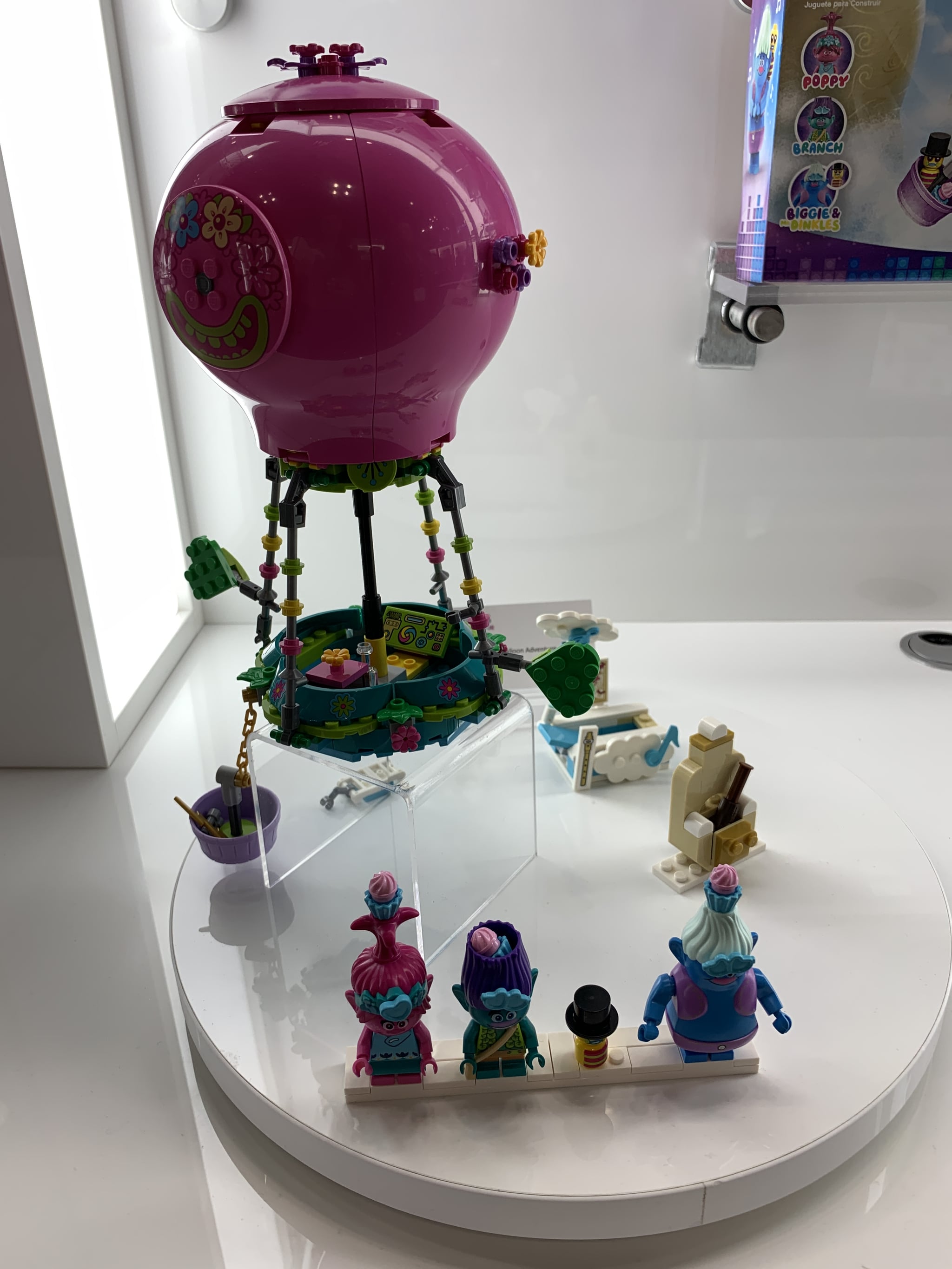 Trolls hot 2025 air balloon lego