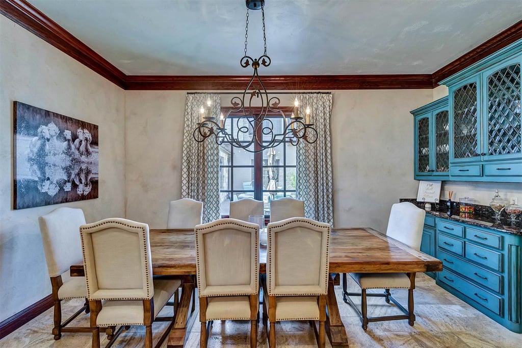 Selena Gomez Selling Her Texas Mansion