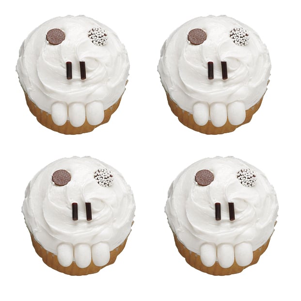 Toothy Skull Cupcakes