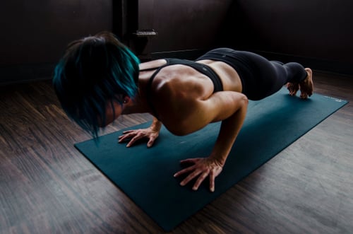 Calling All Yogis: Here's How to Chaturanga Correctly