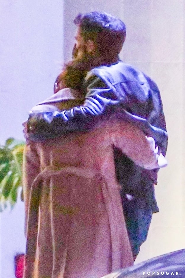 Jennifer Lopez and Ben Affleck Hugging in LA | Pictures