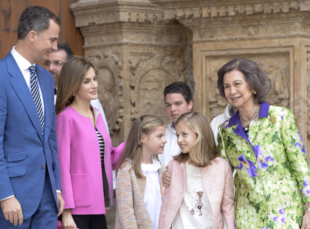 King Felipe, Queen Letizia, Infanta Sofía, Princess Leonor, and Queen Sofía at Easter Mass.