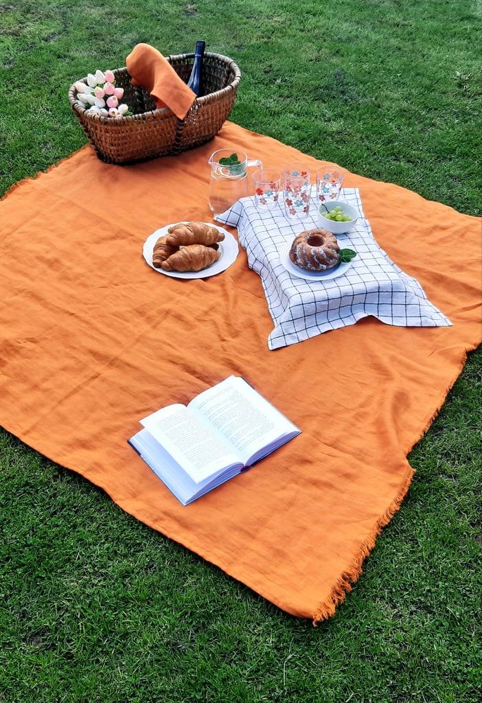 Halfmoon Linen Picnic Mat