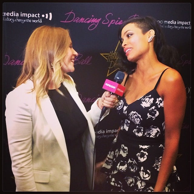 POPSUGAR Now's Becca Frucht caught up with Rosario Dawson, who was in town for the premiere of her film The Captive, on the red carpet.