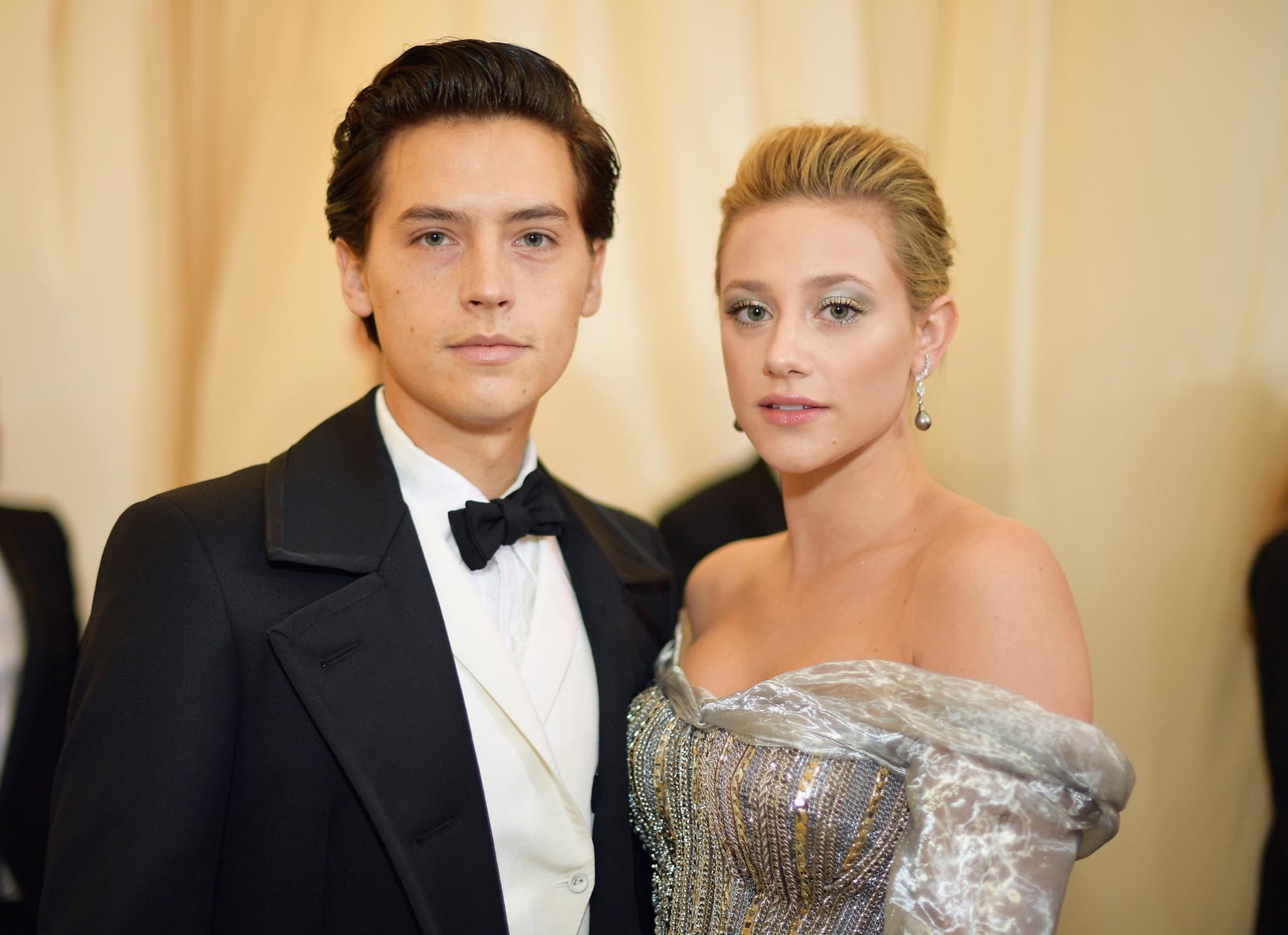 Cole Sprouse And Lili Reinhart At 2018 Met Gala Popsugar Celebrity Naibolee izvesten po rolyam bena gellera v teleseriale «druzya». cole sprouse and lili reinhart at 2018