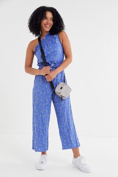 UO Miami Crinkle Linen One-Shoulder Jumpsuit