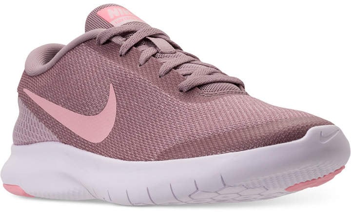 nike pink shoes 2018