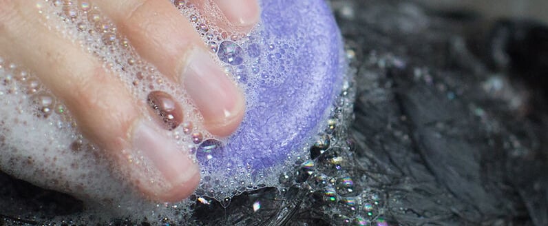 Lush Jumping Juniper Shampoo Bar Review
