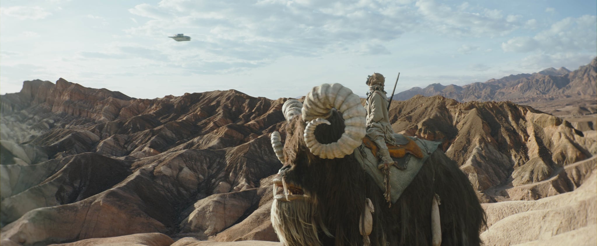 THE MANDALORIAN, Tusken Raider riding a Bantha, (Season 2, premiered Oct. 30, 2020). photo: Disney+/Lucasfilm / Courtesy Everett Collection