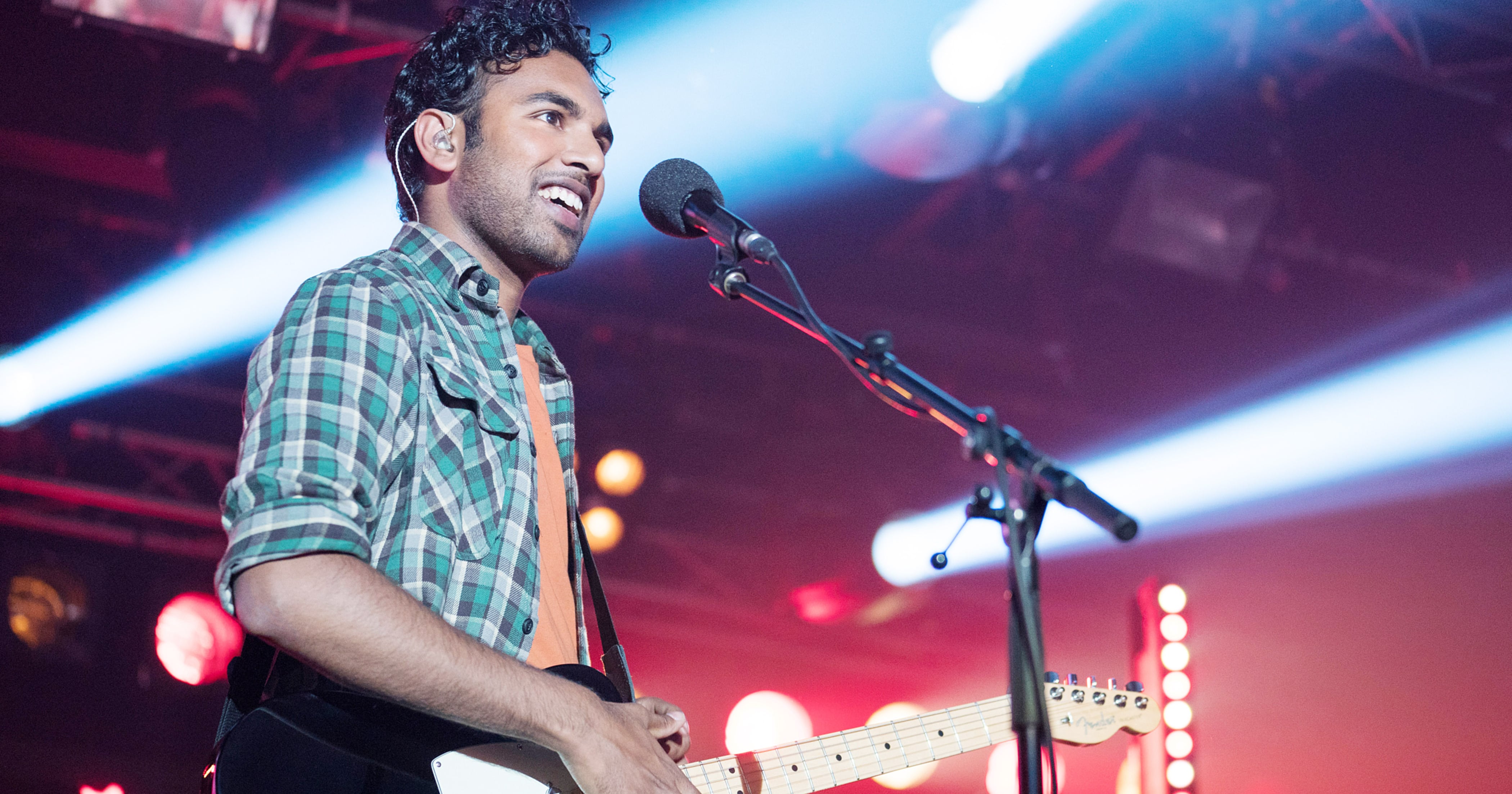 Is Himesh Patel Singing in Yesterday the Movie?